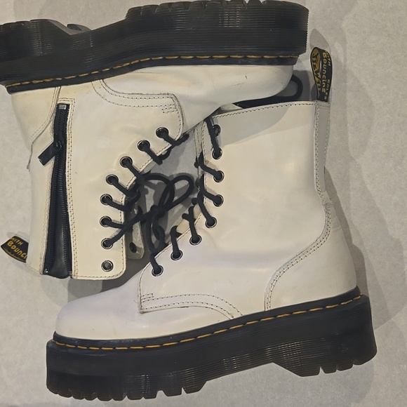 Dr. Martens White JADON Zplatform Boot Sz US 7L - Picture 11 of 13